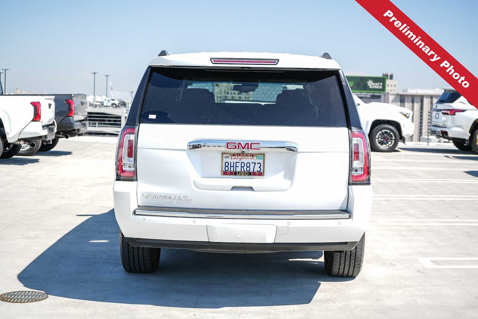 Used 2019 White Frost Tricoat GMC Denali image 7