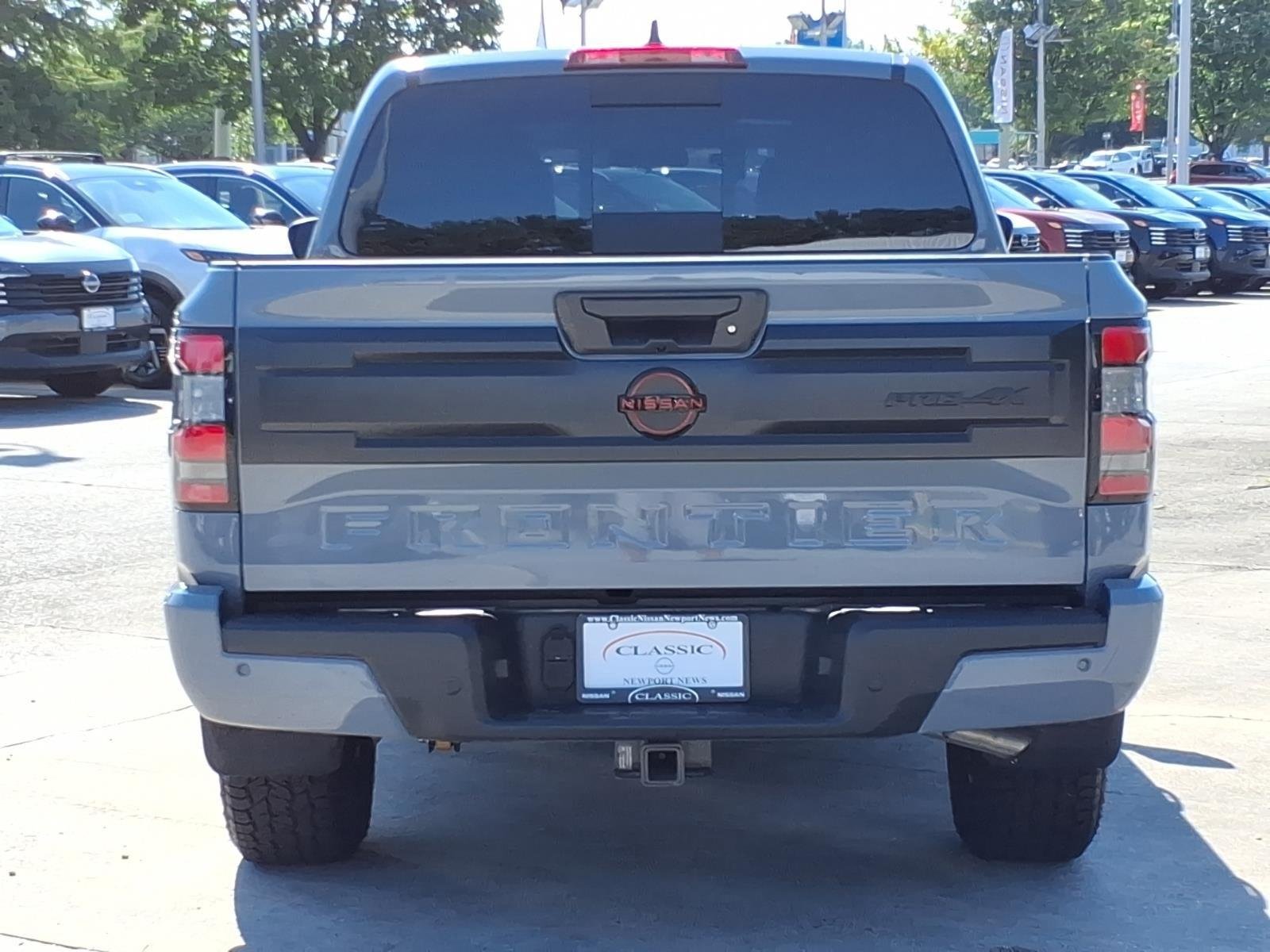 Used 2025 Boulder Gray Pearl Nissan PRO-4X image 8
