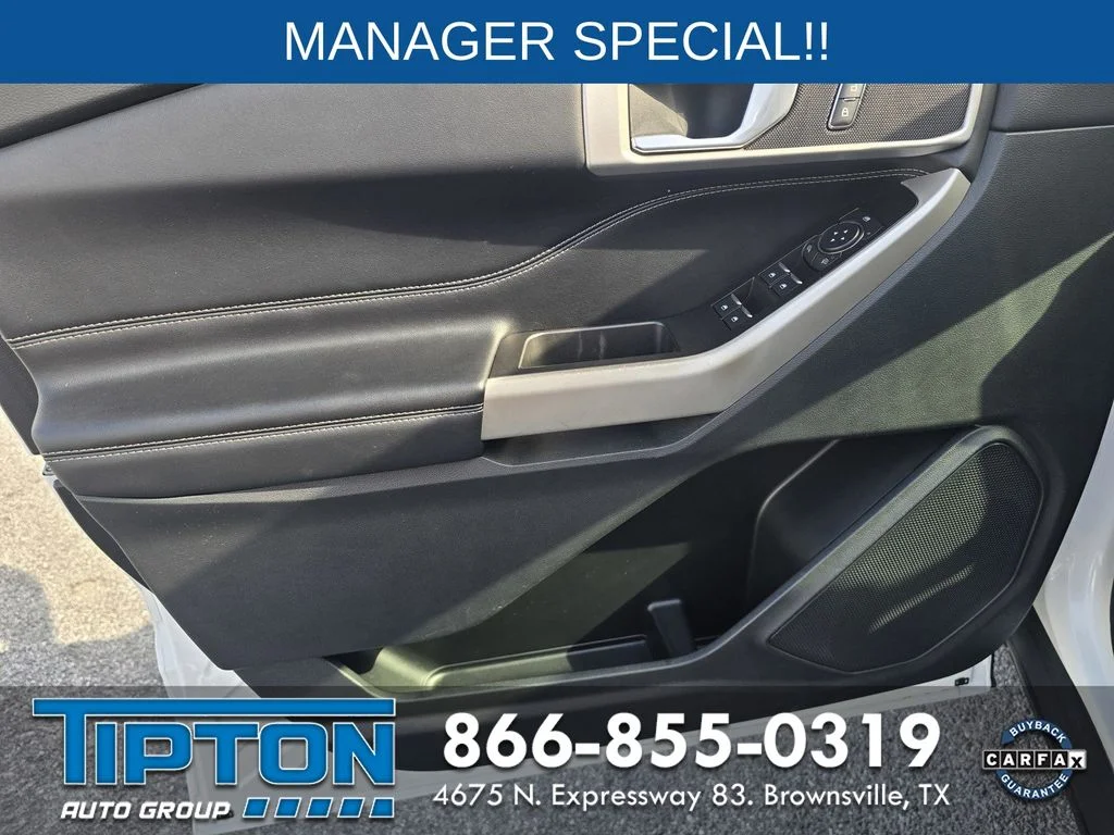 Used 2022 White Ford XLT image 22