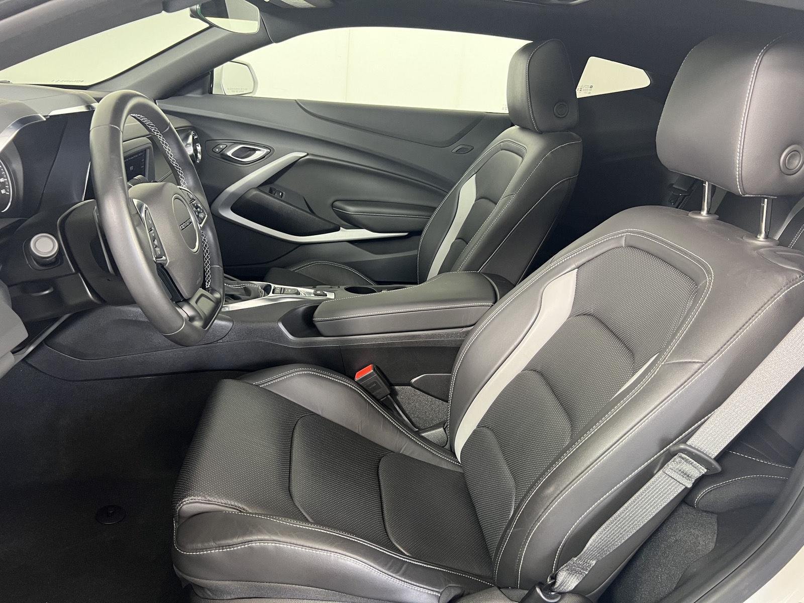 Used 2024 Summit White Chevrolet 2LT image 5