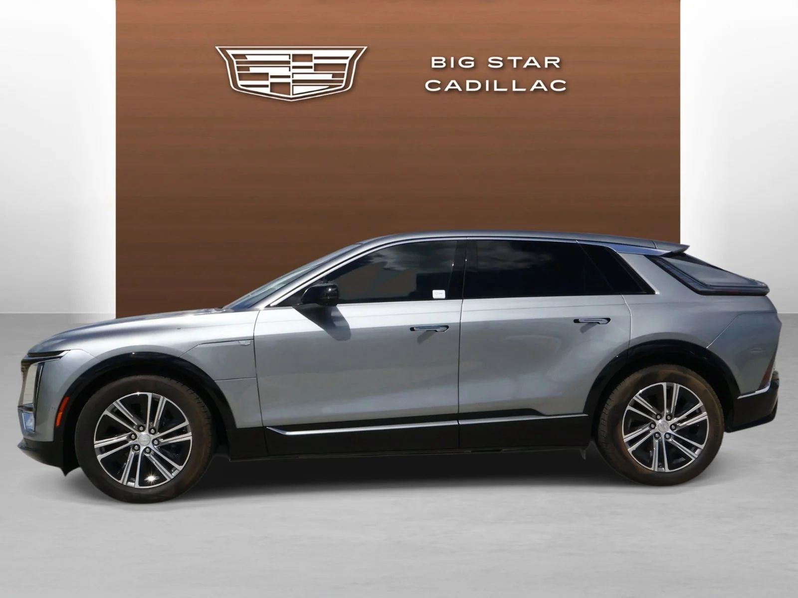 Used 2025 Cadillac LYRIQ Luxury 1 with VIN 1GYKPNRK9SZ312008 for sale in Friendswood, TX