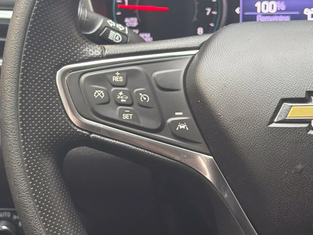 Used 2021 Silver Ice Metallic Chevrolet LT image 26