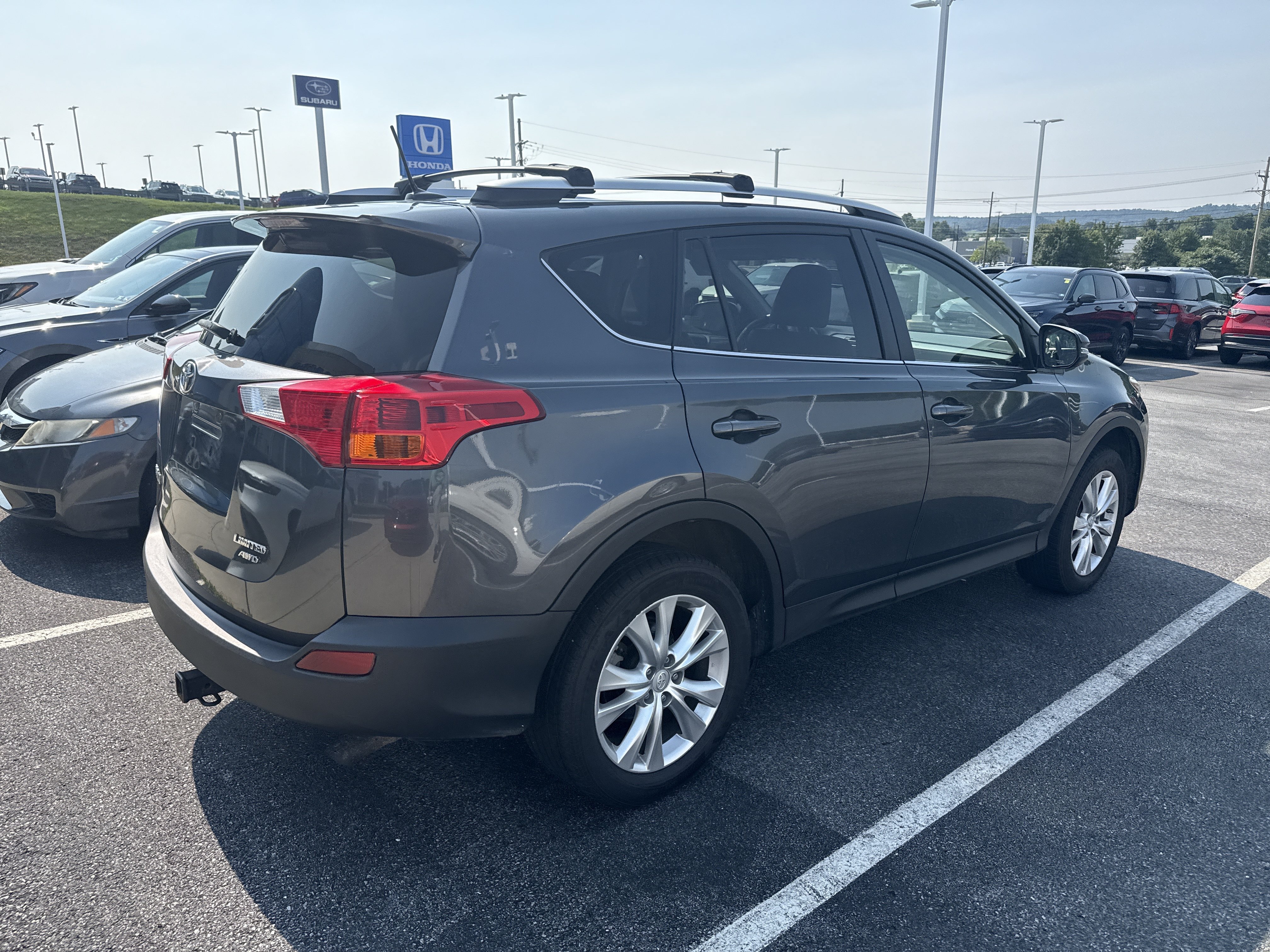 Used 2015 Magnetic Gray Metallic Toyota Limited image 3