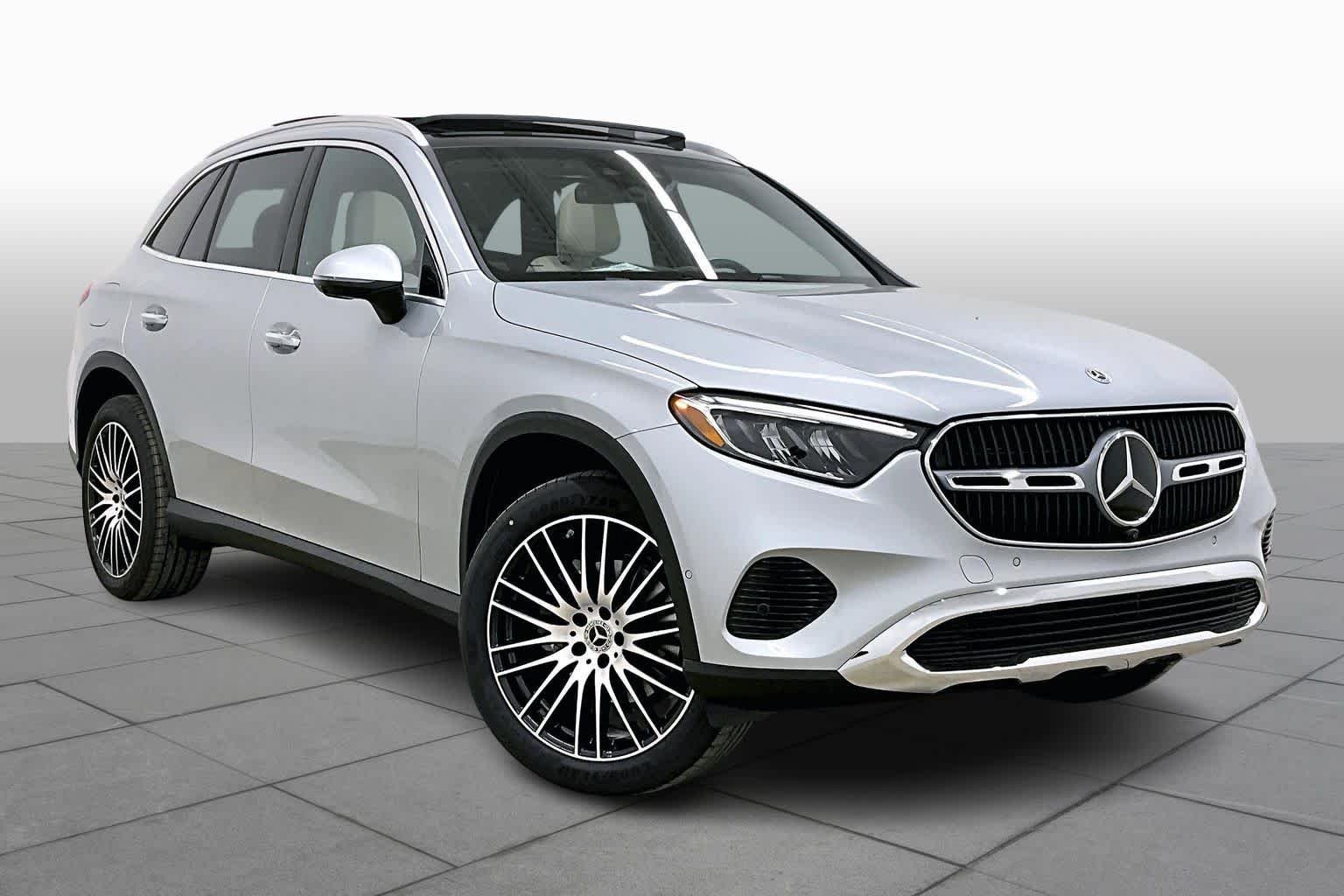 New 2026 Cirrus Silver Metallic Mercedes-Benz GLC 300 image 2