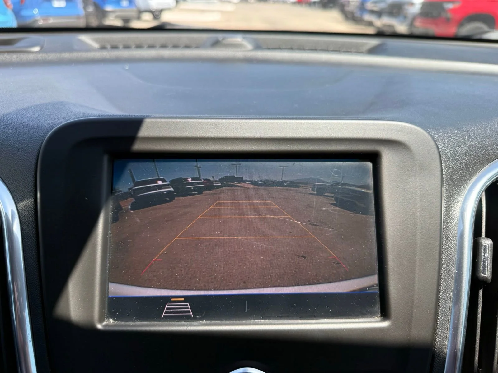 2021 Chevrolet Equinox LS - Photo 23