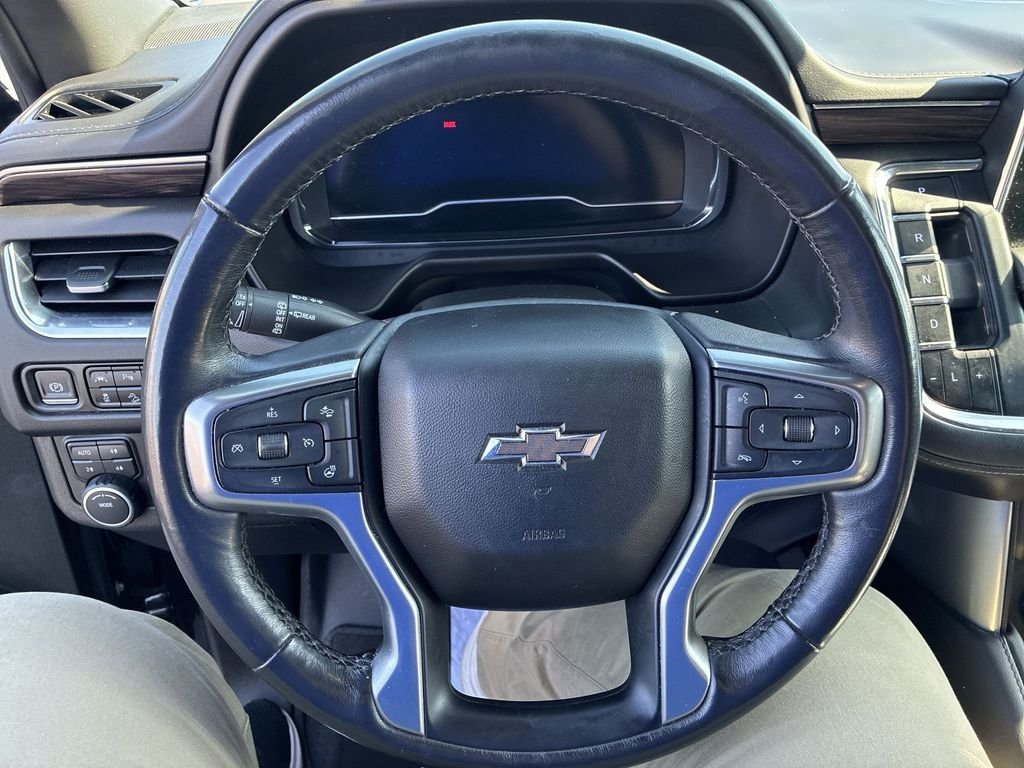 Used 2023 Black Chevrolet Z71 image 14