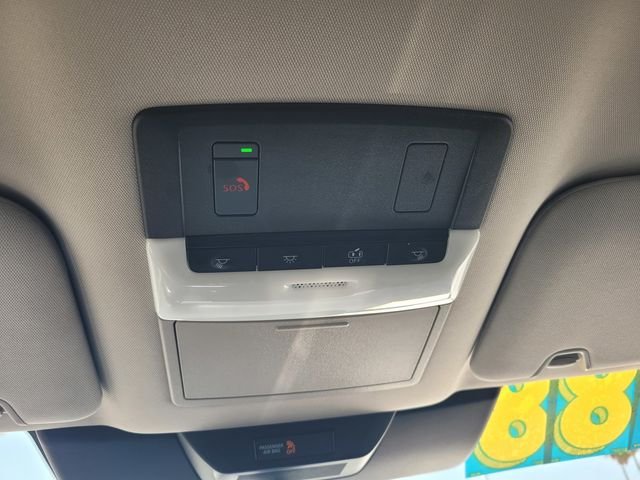 Used 2025 White Nissan SV image 22
