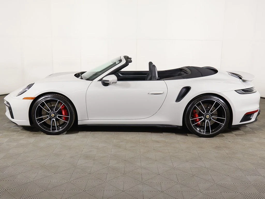 Used 2023 Chalk Porsche Turbo image 19