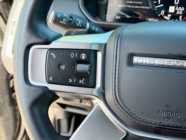 Used 2025 Santorini Black Metallic Land Rover Metropolitan Edition image 40