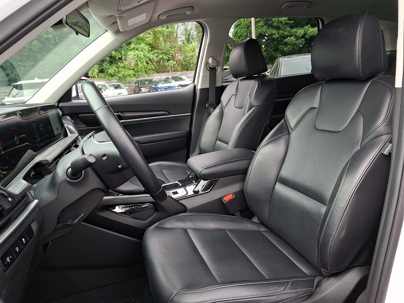 Used 2024 Glacial White Pearl Kia S image 12