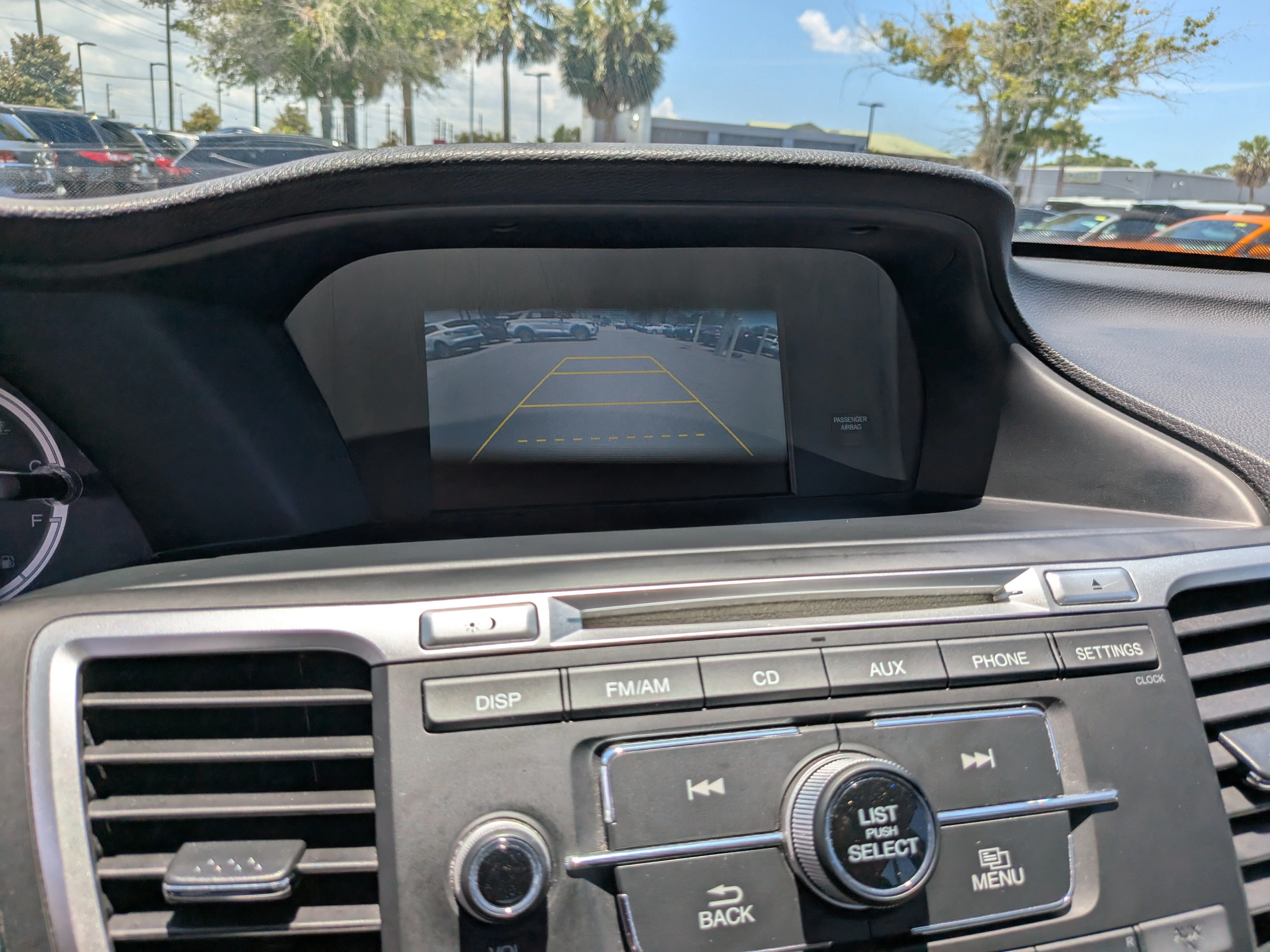 Used 2015 Champagne Frost Pearl Honda LX image 25