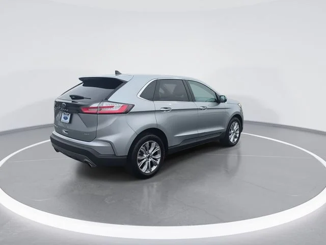 Used 2024 Silver Ford Titanium image 8