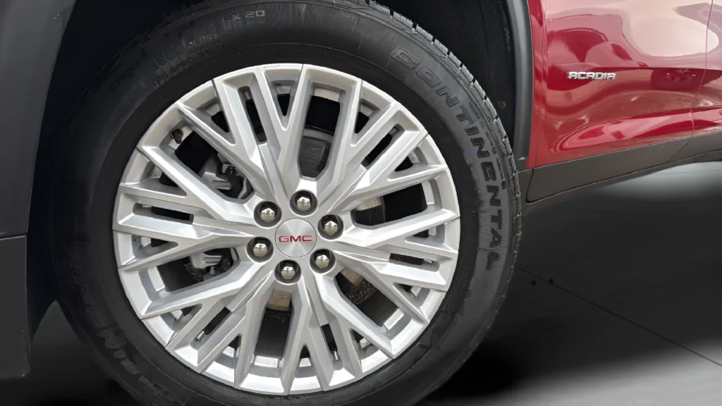 Used 2026 Red GMC Elevation image 29