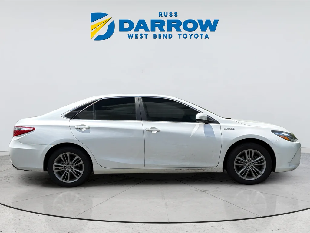 Used 2016 White Toyota SE image 5