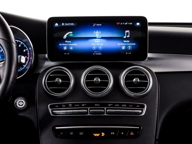 Certified Used 2022  Mercedes-Benz GLC 300 image 33