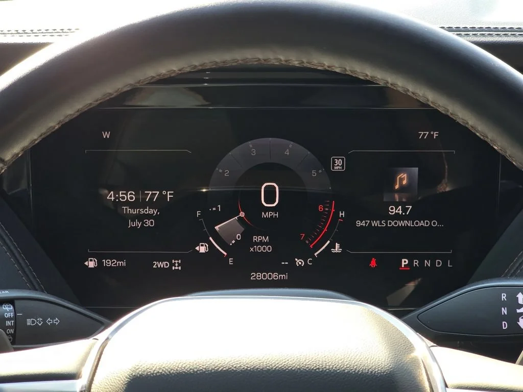 2025 GMC Yukon AT4 - Photo 14