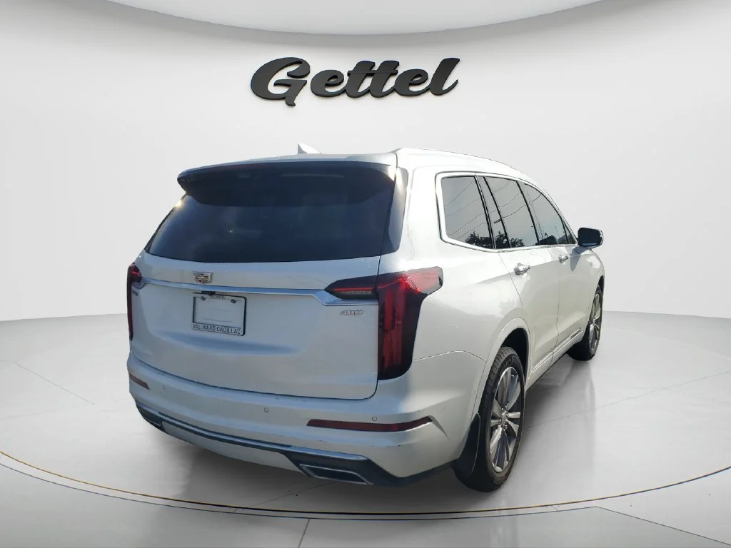 Used 2023 CRYSTAL WHITE TRICOAT Cadillac FWD Premium Luxury image 3