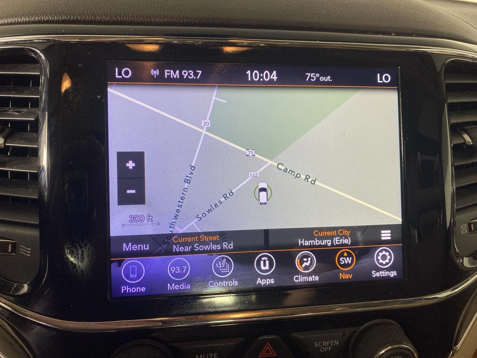 Used 2020 Diamond Black Crystal Pearlcoat Jeep Overland image 29