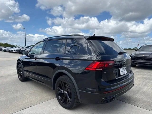 Used 2023 Deep Black Volkswagen SE R-Line Black image 5