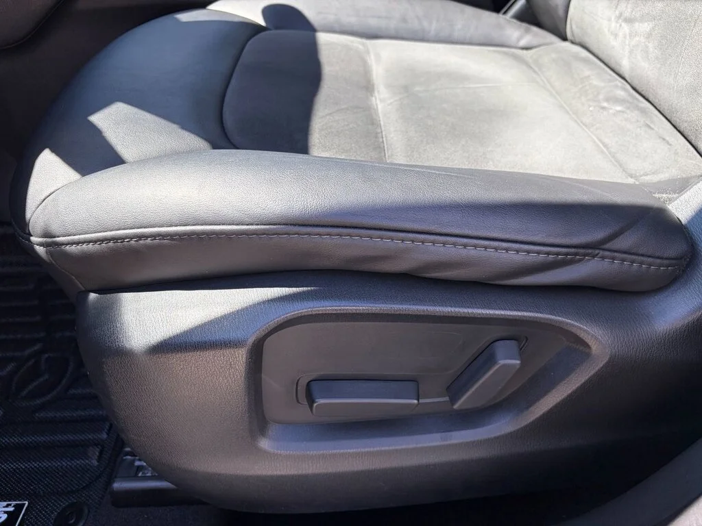 Used 2022  Mazda GS AWD at image 19