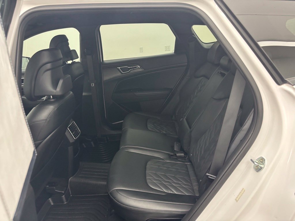 Used 2023 White Kia X-Line image 37