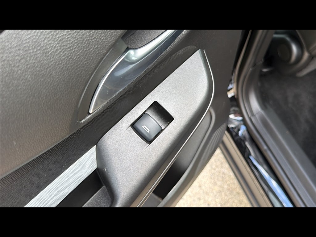 Used 2024 Ebony Twilight Metallic Buick Preferred image 22