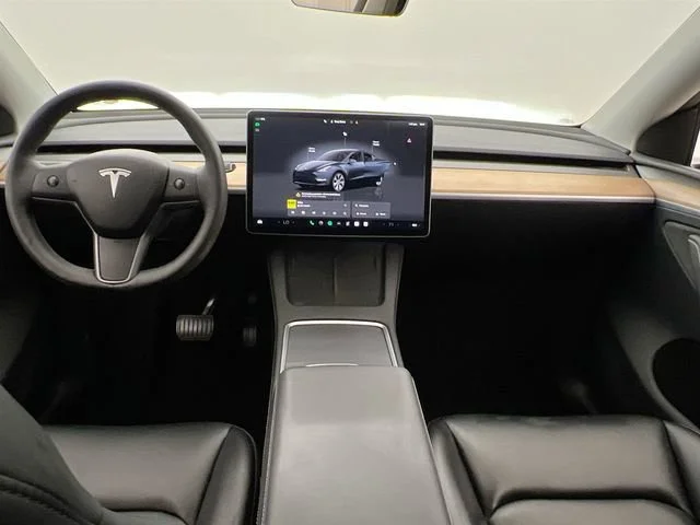 Used 2024 Tesla Model Y Long Range with VIN 7SAYGDEE7RA255480 for sale in Cincinnati, OH