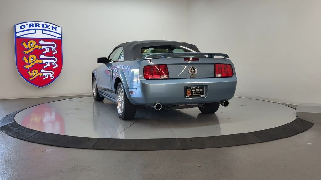 Used 2007 Blue Ford V6 Deluxe image 6