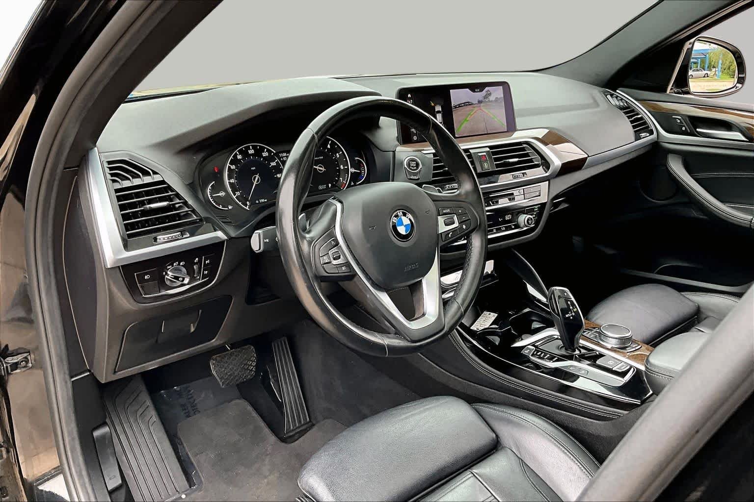 Used 2019 Jet Black BMW xDrive30i image 18