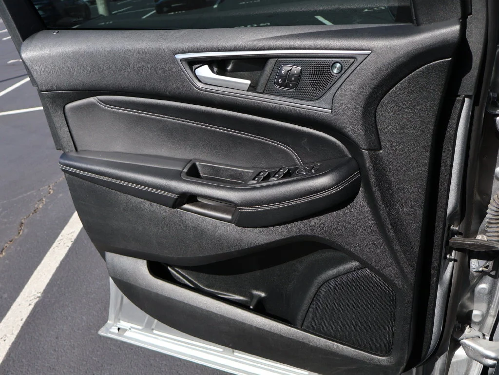 Used 2022 Silver Ford Titanium image 42