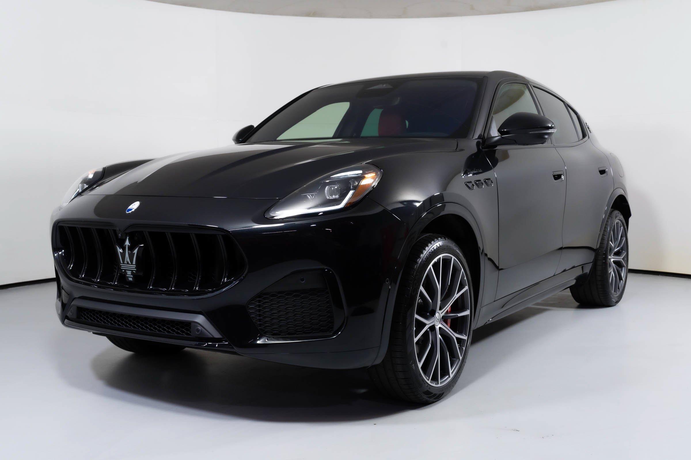 2026 Maserati Grecale Modena V6 - Photo 11