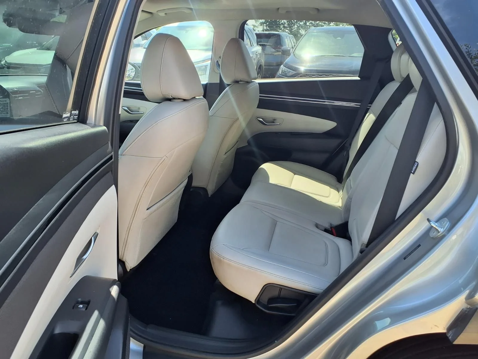 Used 2024 Silver Hyundai SEL image 9