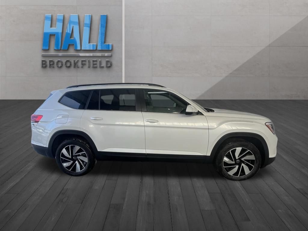 New 2026 White/off-white Volkswagen 2.0T SE w/Technology image 5
