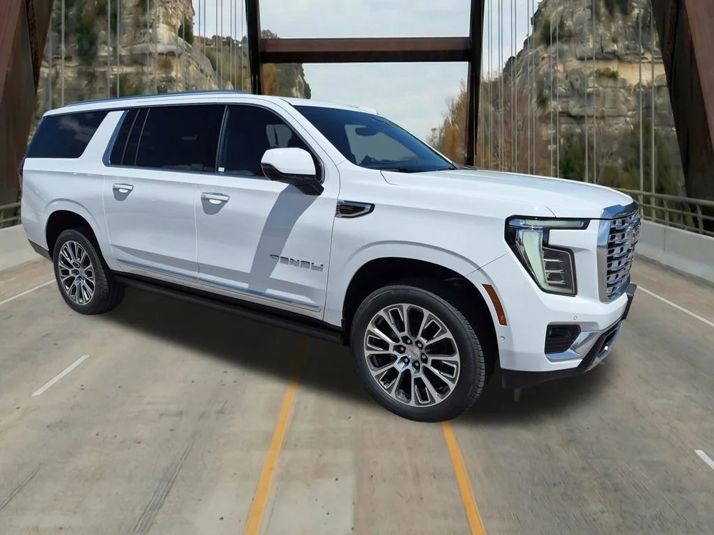 2026 GMC Yukon Denali AWD's photo