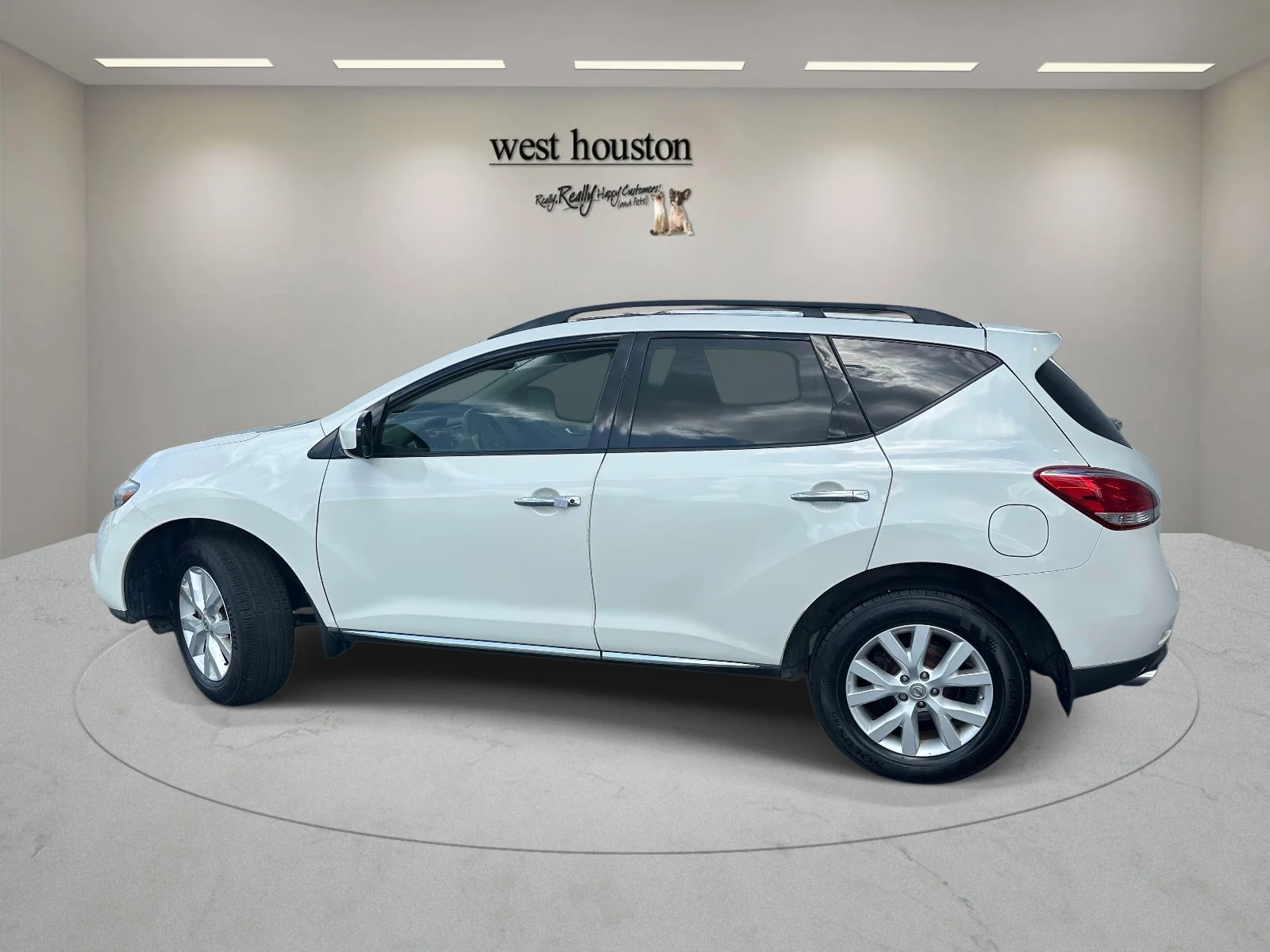 Used 2013 Glacier Pearl Nissan SL image 10