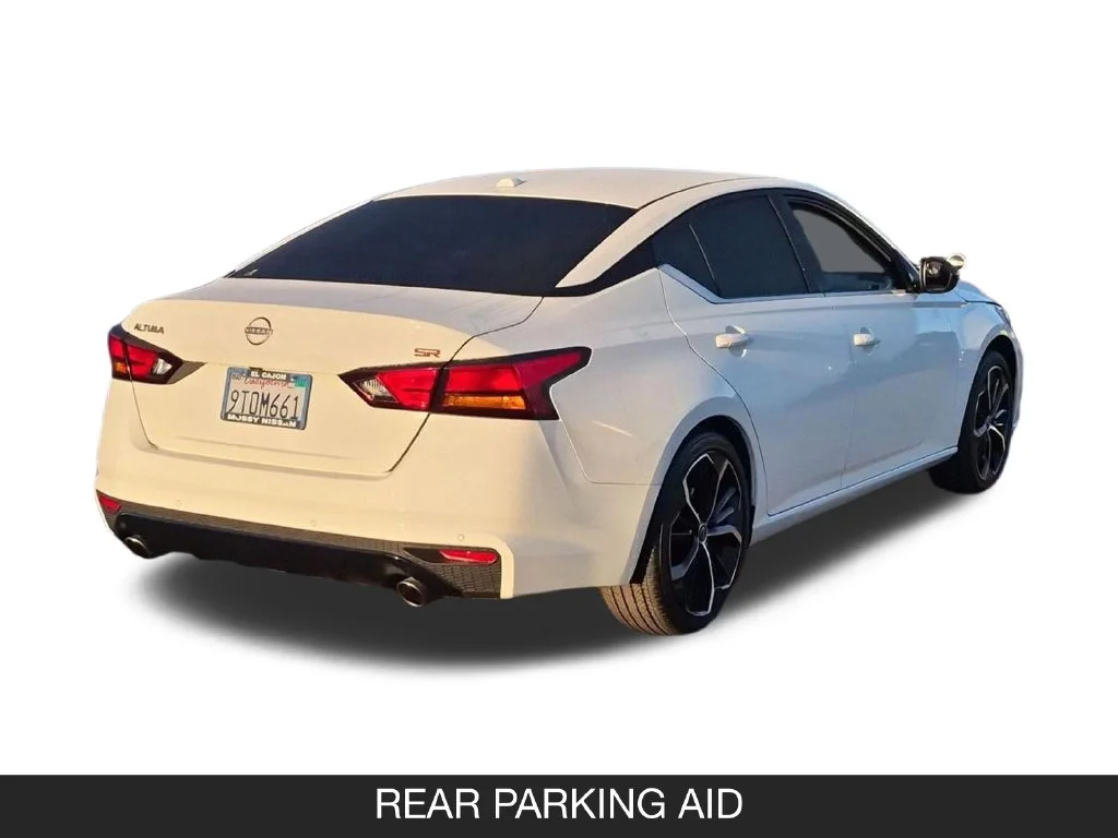 Used 2025 White Nissan 2.5 SR image 9