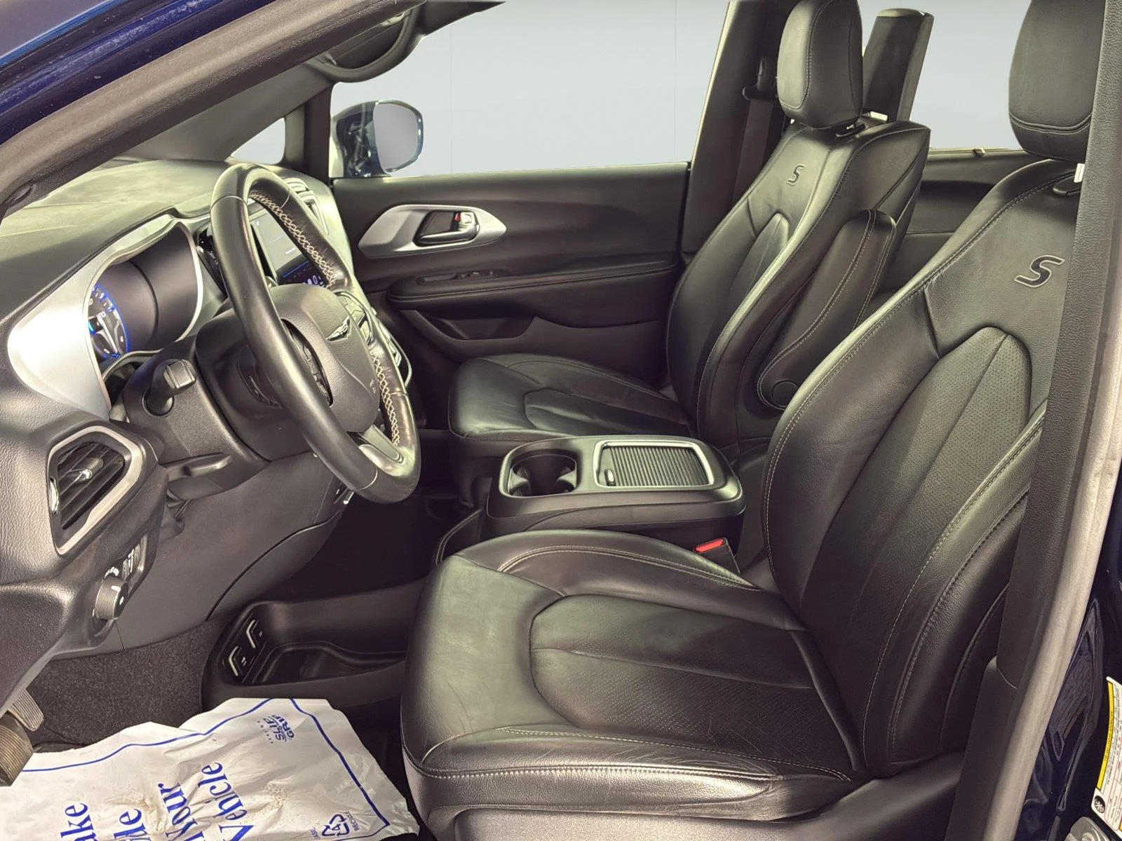 Used 2020 Jazz Blue Pearlcoat Chrysler Touring L Plus image 22