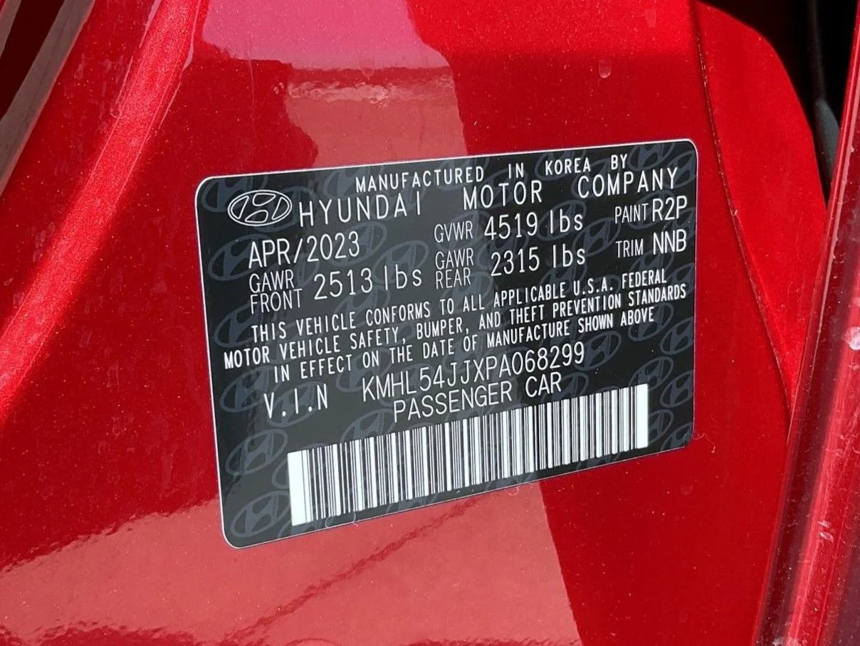 Used 2023 Red Hyundai Limited image 26