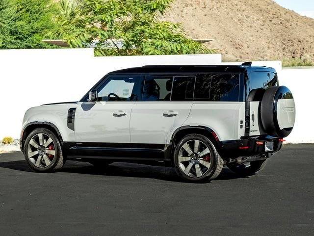Used 2026 Borasco Gray Metallic Land Rover X image 9