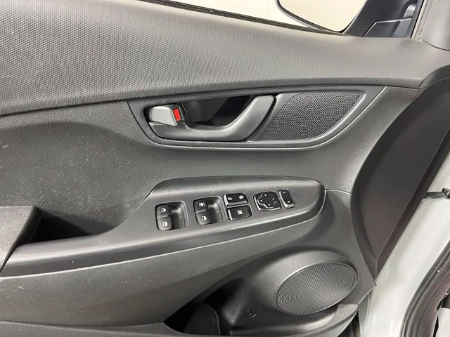 Used 2019 White Hyundai SE image 16
