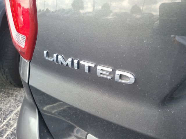 Used 2019 Gray Ford Limited image 10