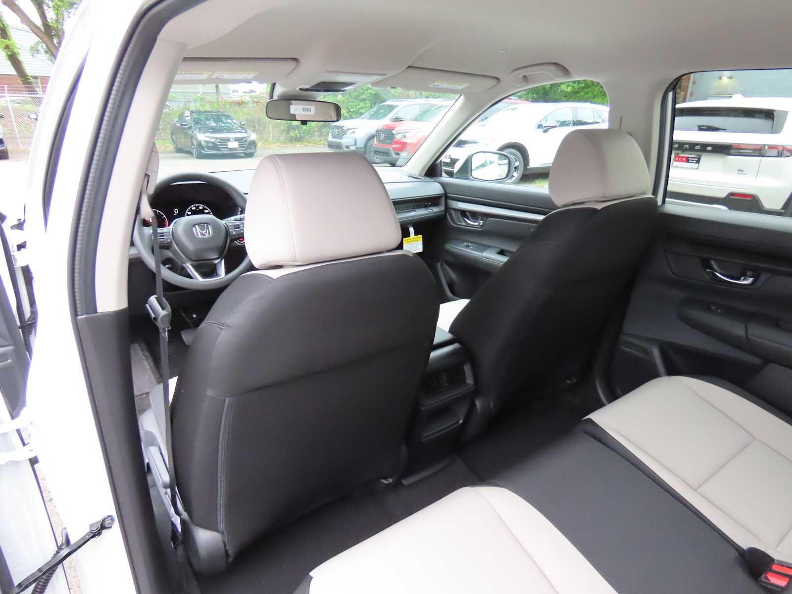 New 2026 Platinum White Pearl Honda LX image 14