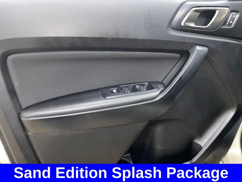 Used 2022 Beige Ford XLT image 9