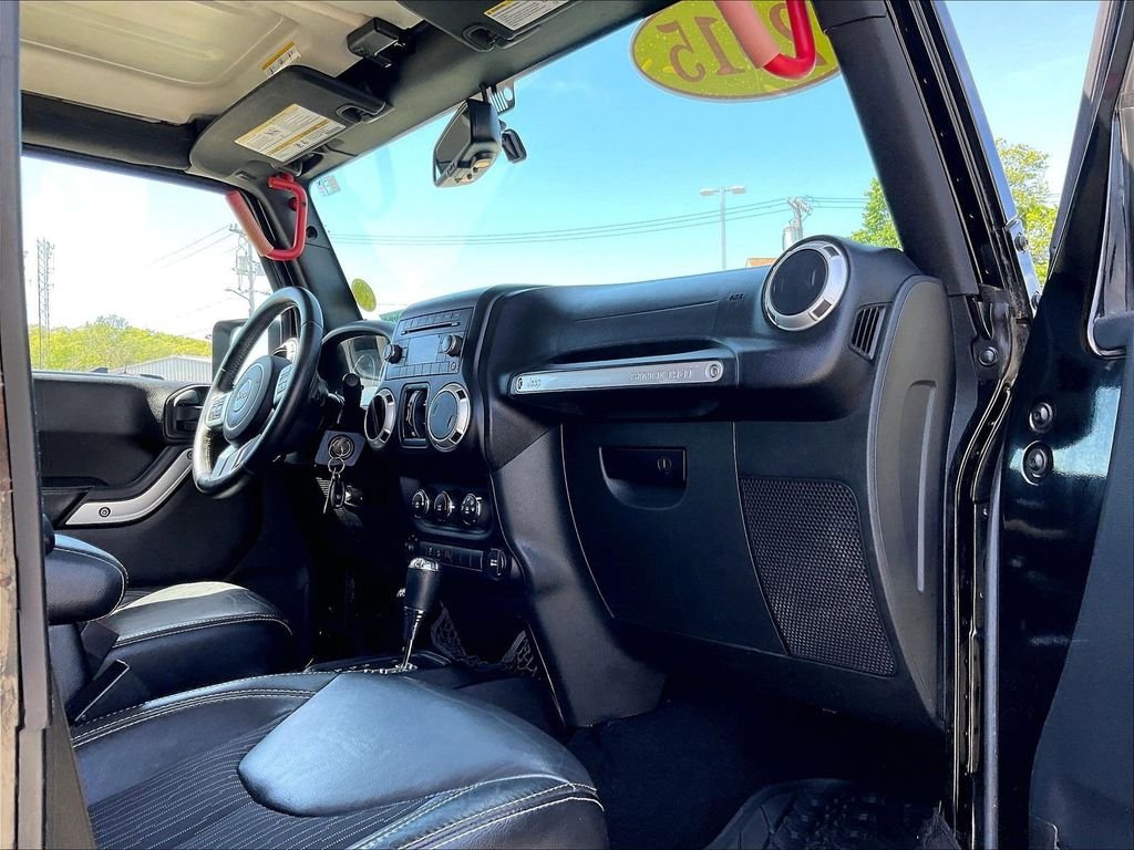 Used 2015 Black Jeep Unlimited Freedom Edition image 14