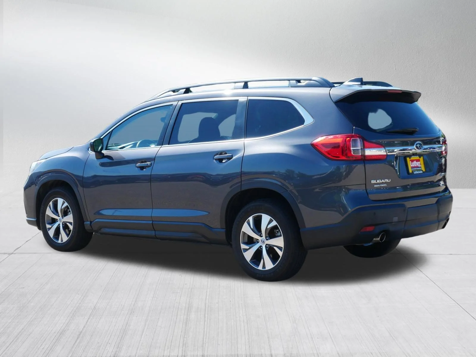 Used 2020 Magnetite Gray Metallic Subaru Premium image 5