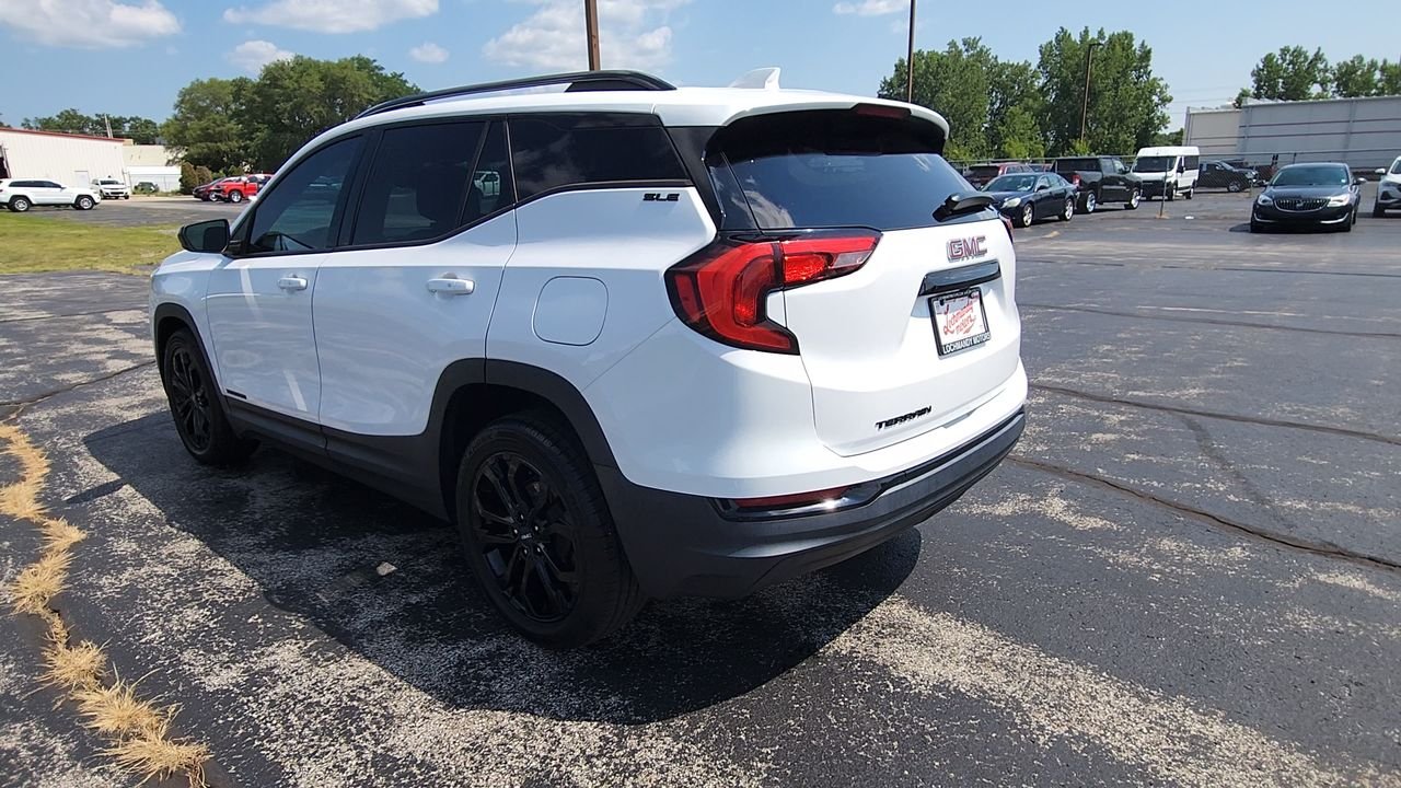 Used 2020 White GMC SLE image 6