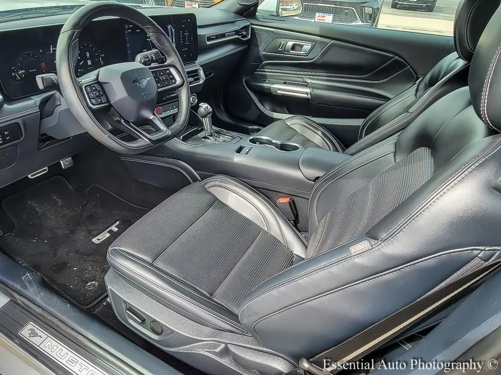 2024 Ford Mustang GT Premium - Photo 12