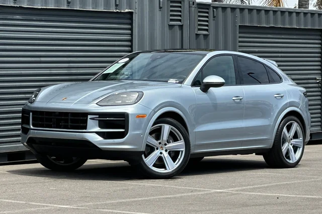 2024 Porsche Cayenne Coupe