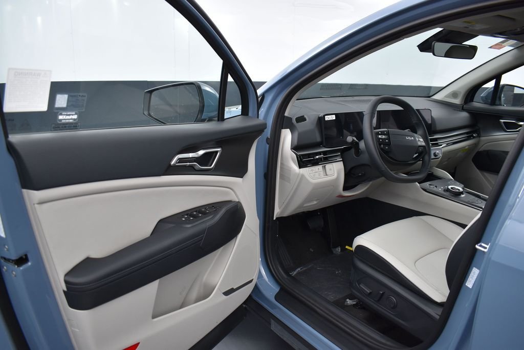 New 2026 Heritage Blue Kia EX image 5