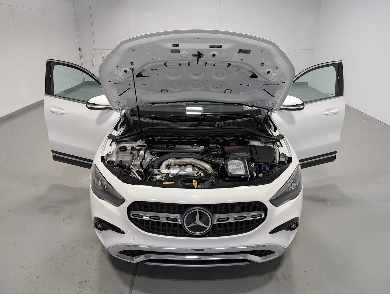 Used 2026 Polar White Mercedes-Benz GLA 250 image 12